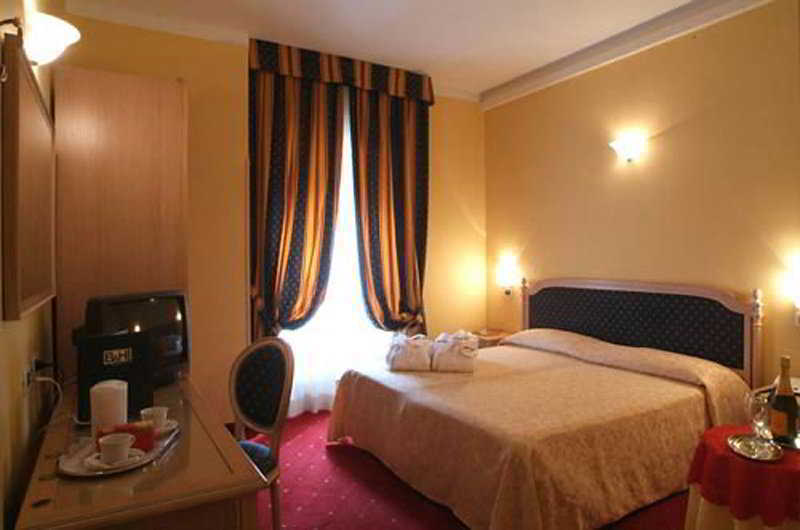 C-Hotels Club House Roma Номер фото
